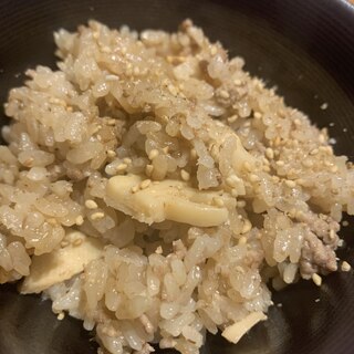 【簡単】そぼろとタケノコの炊き込みご飯